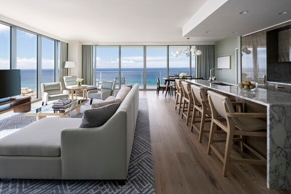 rcrwaikiki_580x386
