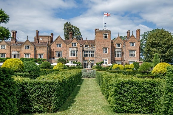 greatfosters_580x386