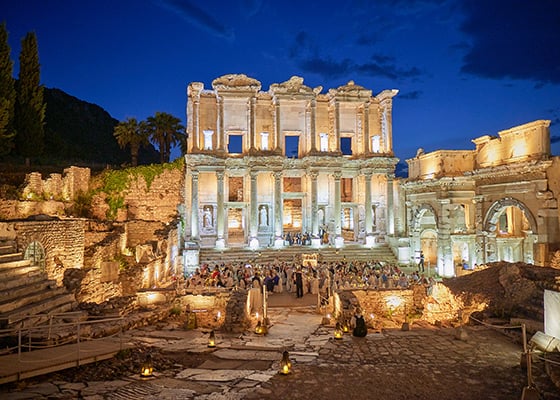 68241138-WindstarCruises-Greece-560x400-0124