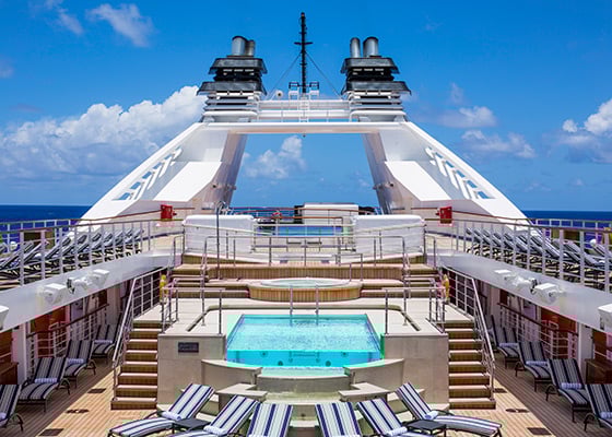 68241138-WindstarCruises-PoolDeck-560x400-0124