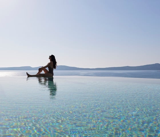 mocostanavarino_spapool_560x480